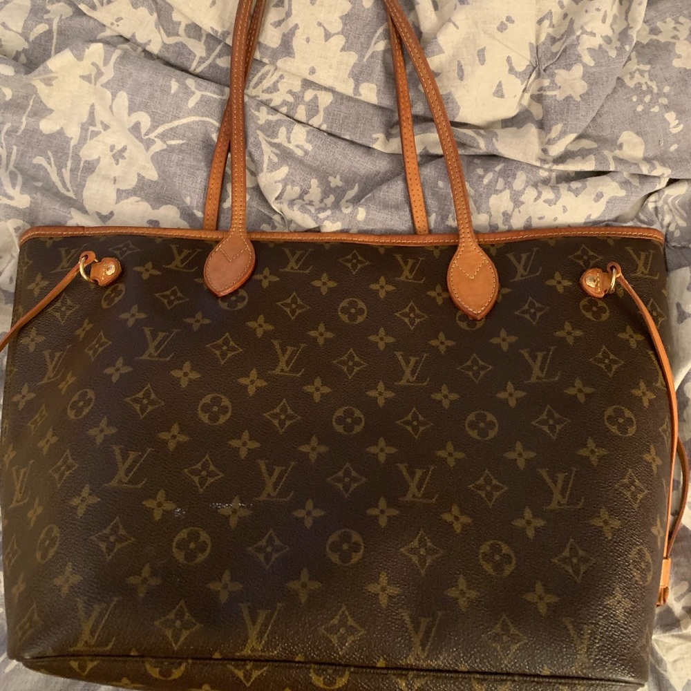 Authentic Louis Vuitton Neverfull MM